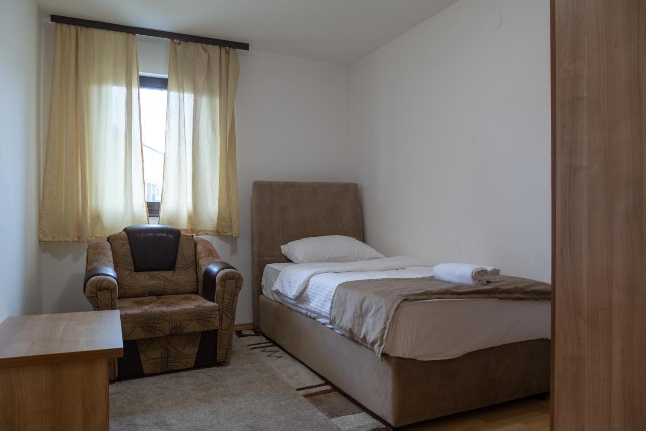Sun Garden Sarajevo Aparthotel ภายนอก รูปภาพ