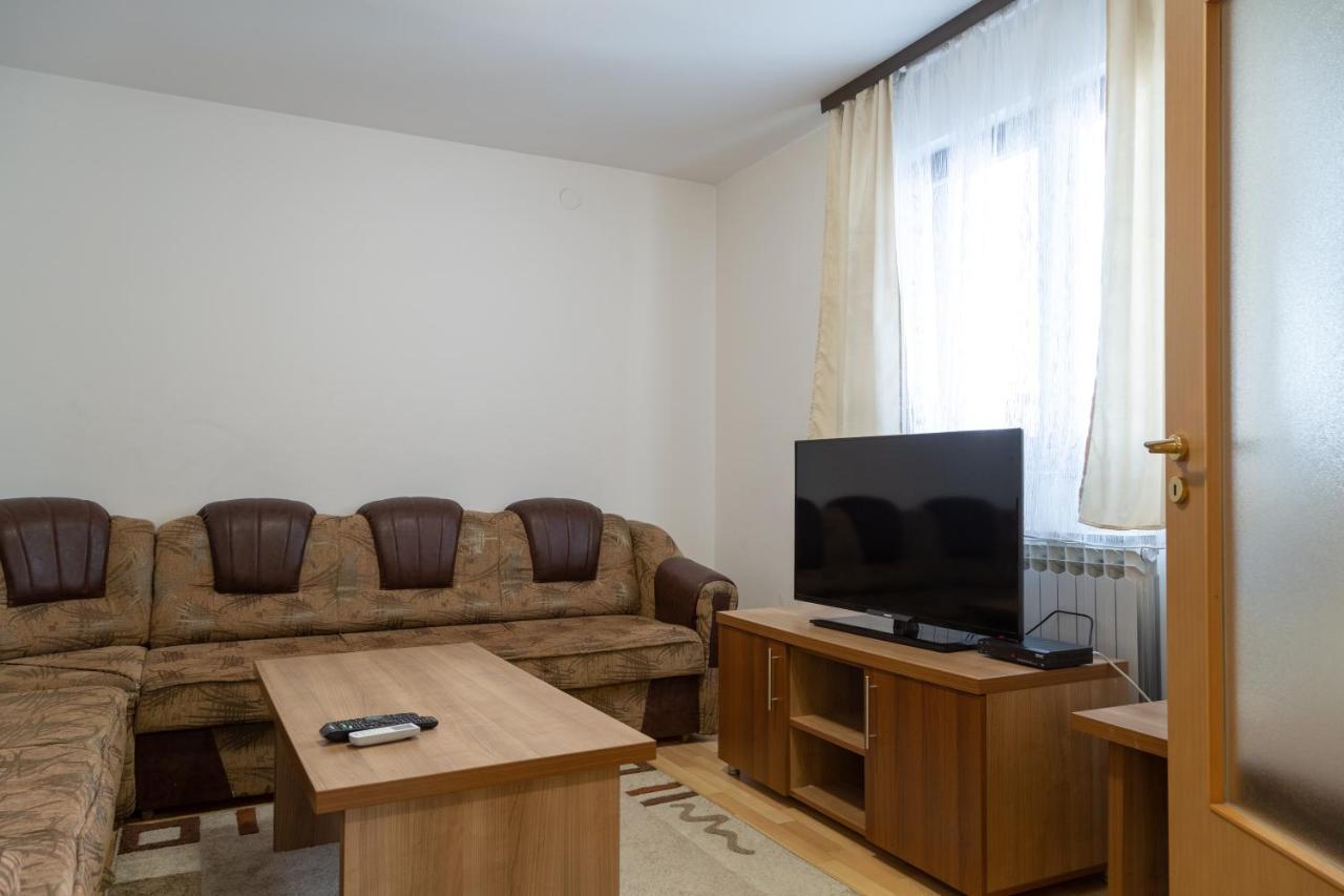 Sun Garden Sarajevo Aparthotel ภายนอก รูปภาพ