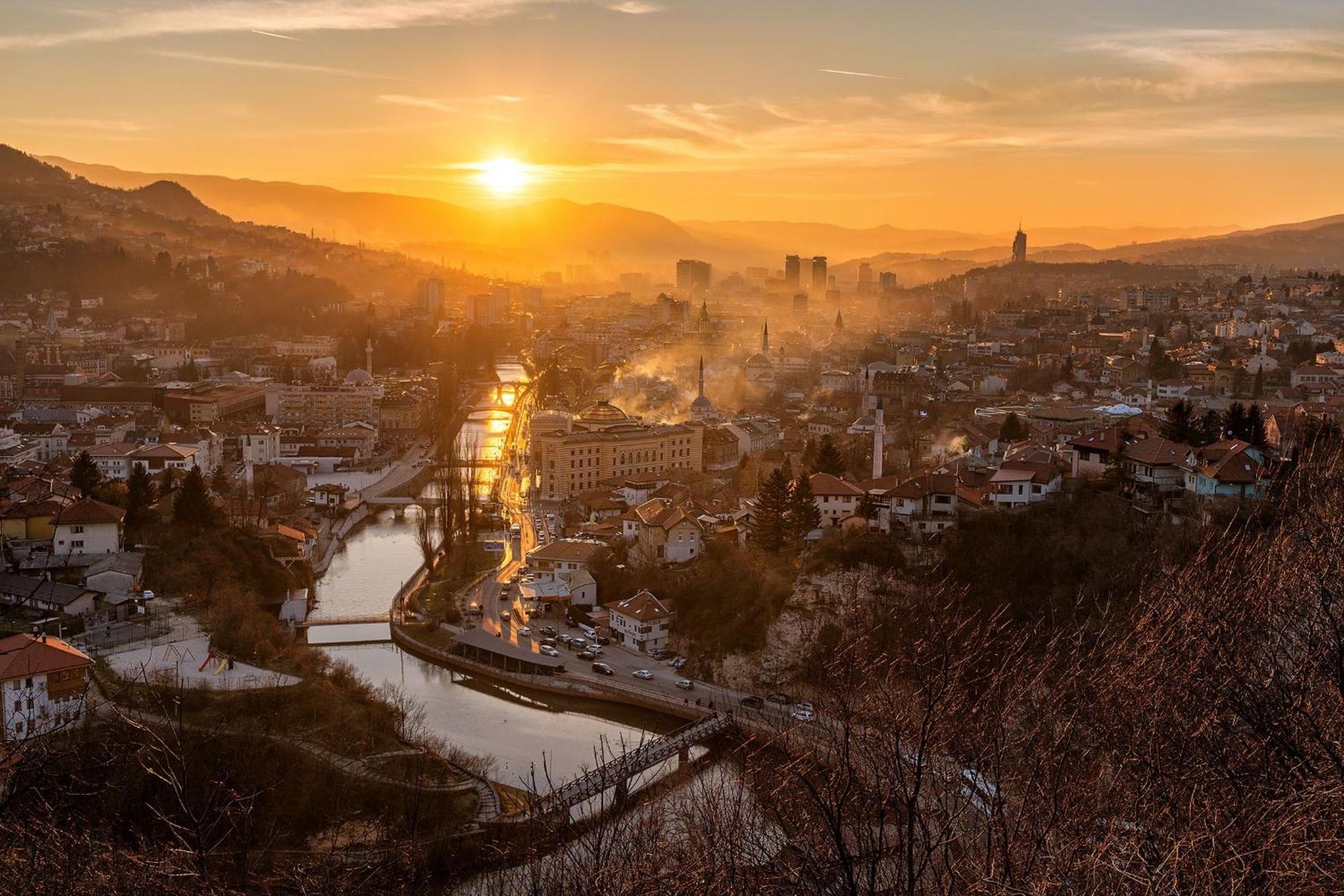 Sun Garden Sarajevo Aparthotel ภายนอก รูปภาพ