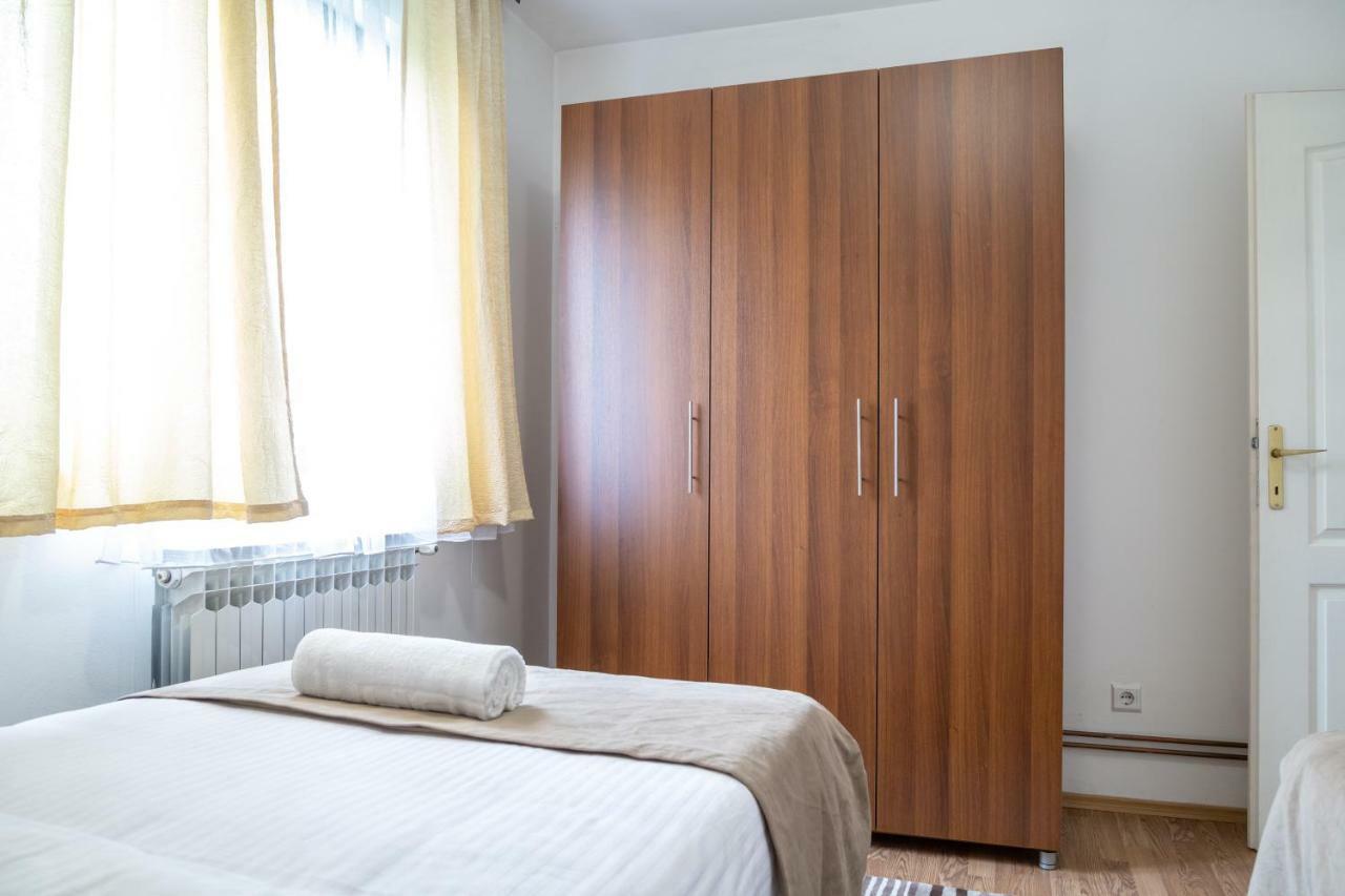 Sun Garden Sarajevo Aparthotel ภายนอก รูปภาพ